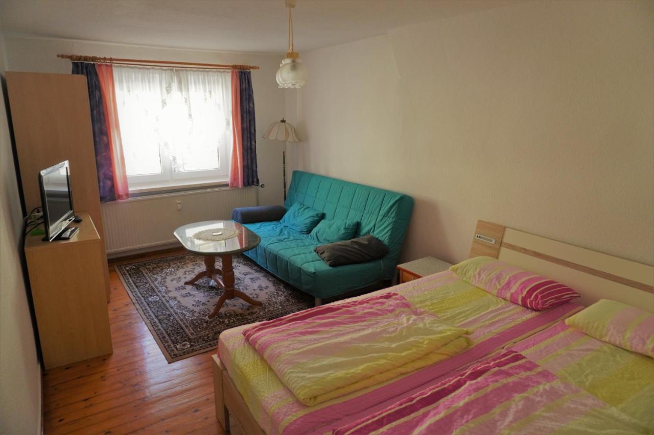 Ferienwohnung Haubner Neukieritzsch Bagian luar foto